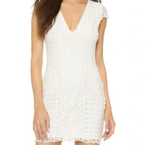 SAYLOR Cream Fabric Label